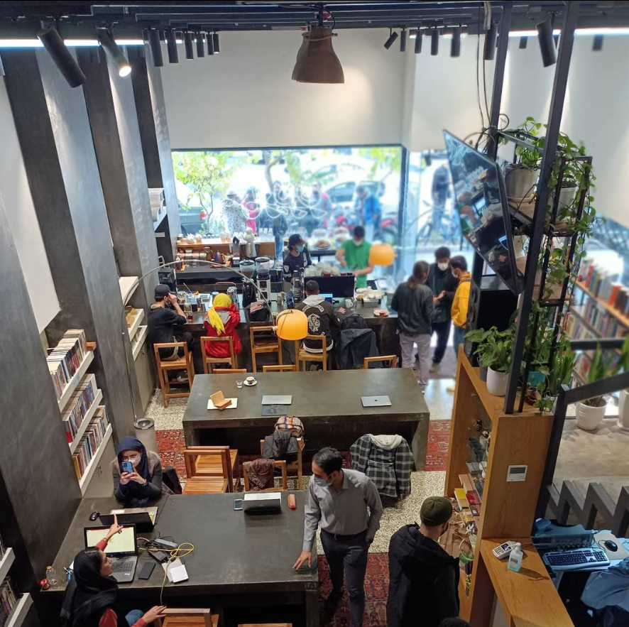 کافه کاریزنو تهران