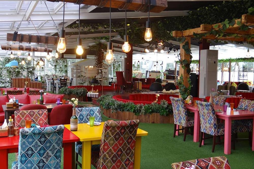 بهترین رستوران های رشت با موسیقی زنده (5 رستوران ویژه) - شهرزی