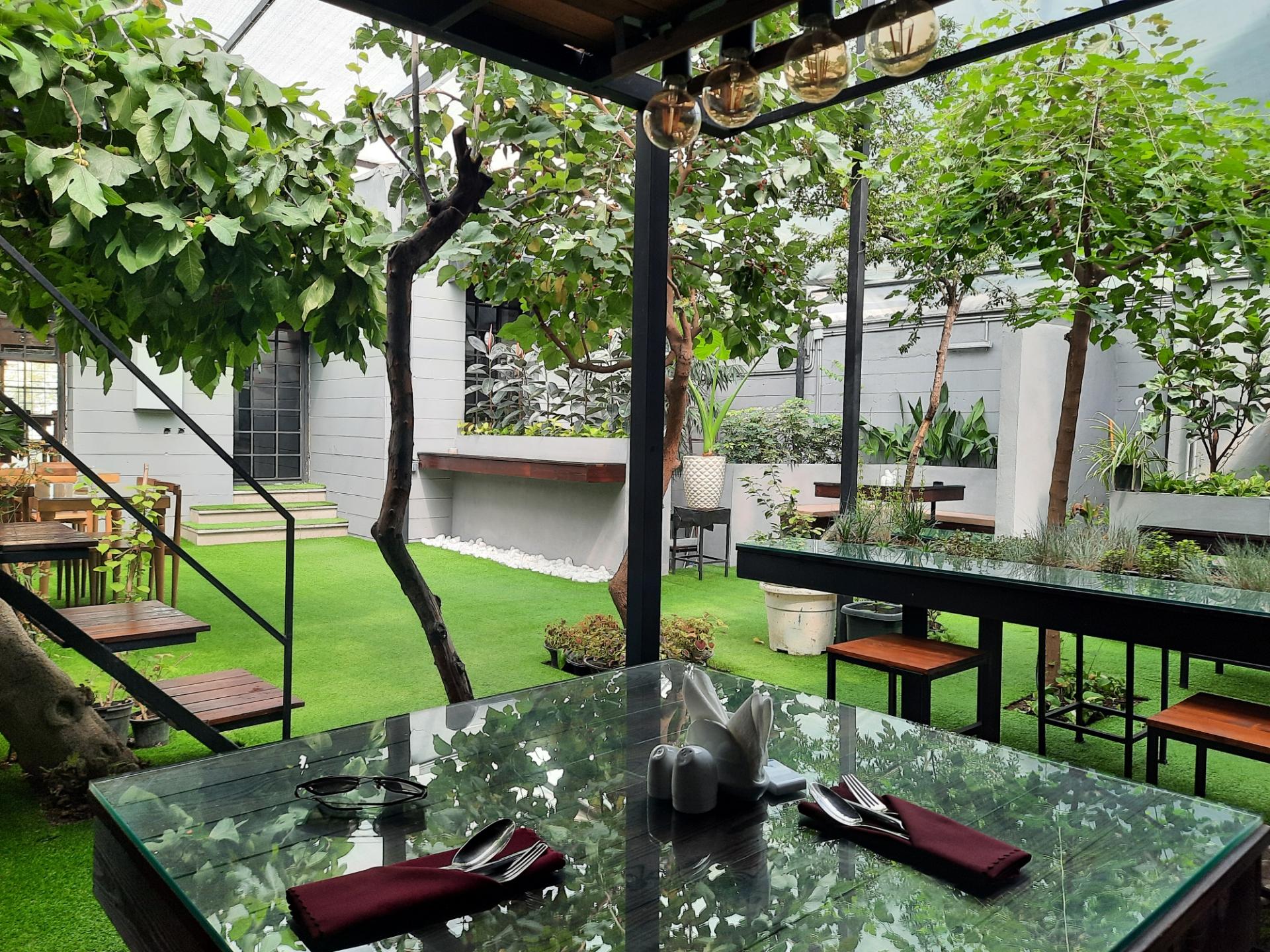 رستوران سولو مشهد