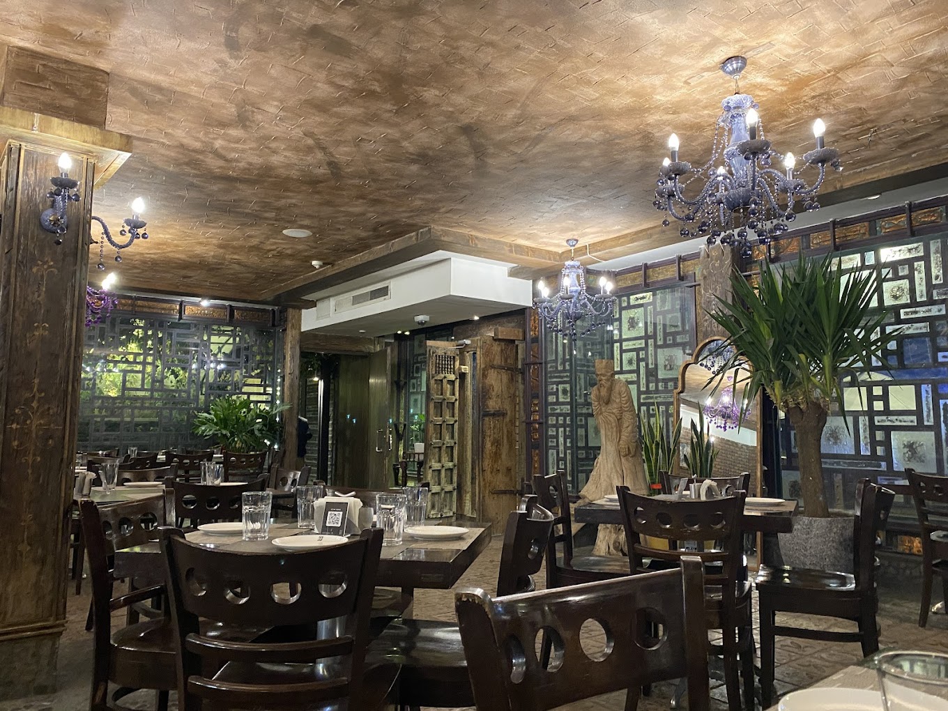 رستوران های خاص شیراز ( 5 رستوران برتر )