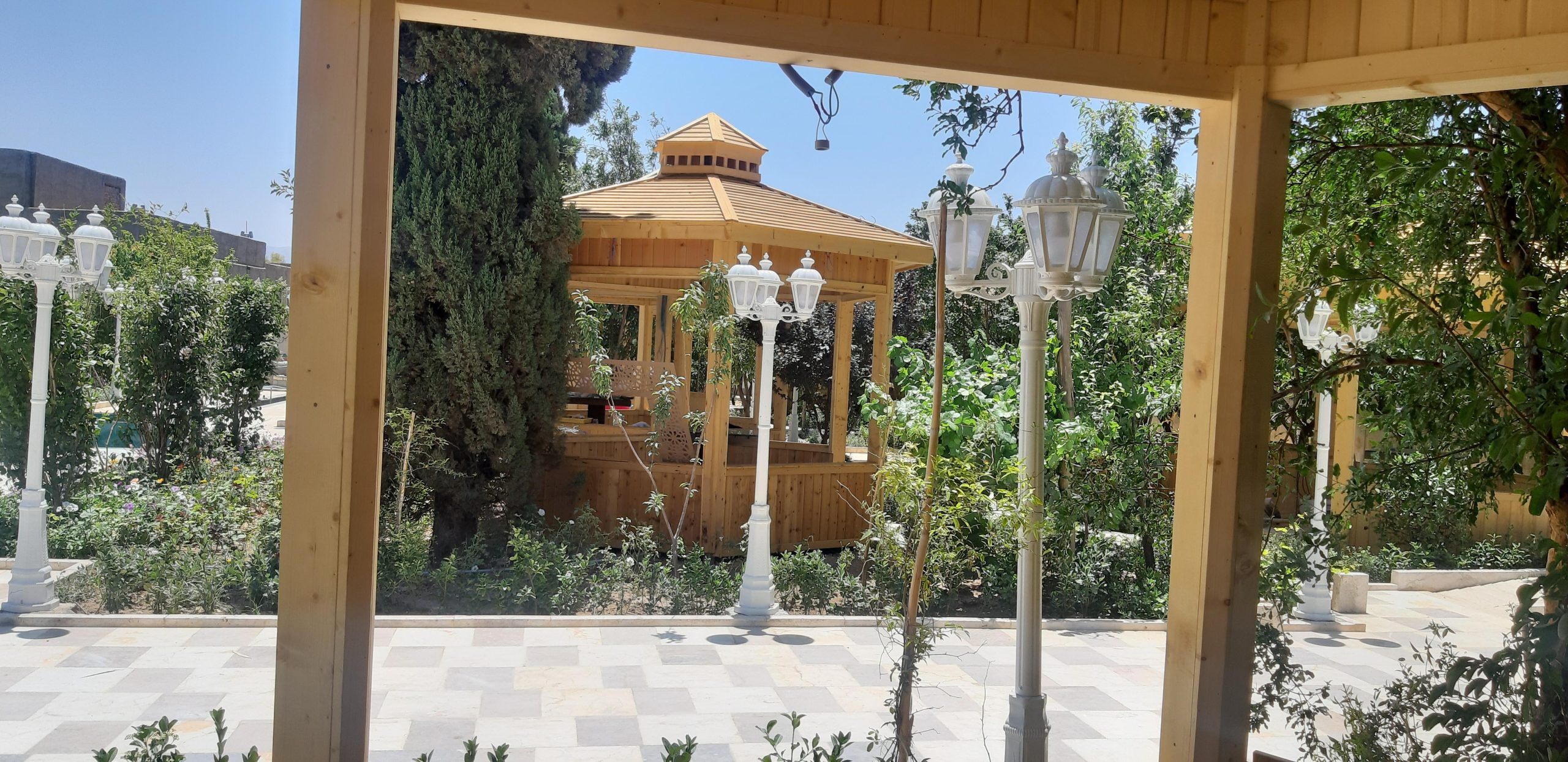 باغ رستوران نقش جهان اصفهان